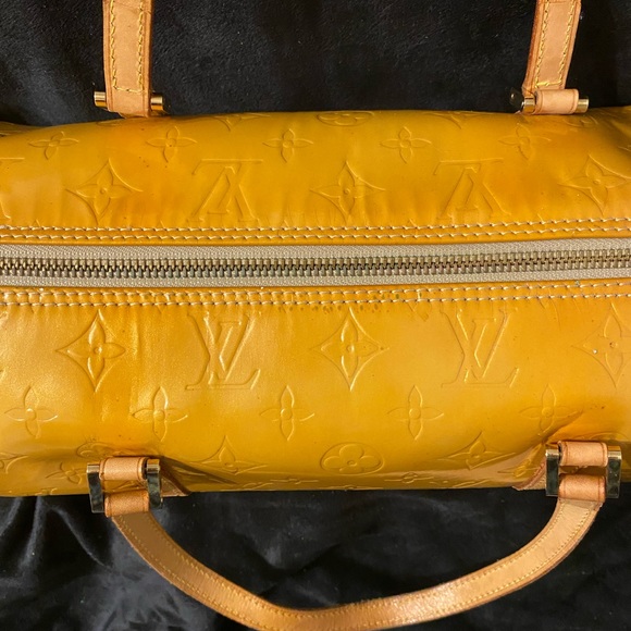 Louis Vuitton Vernis Yellow Bedford Papillon Handbag - Picture 8 of 10